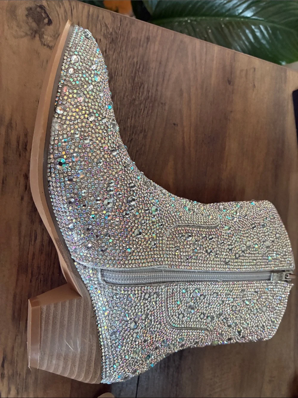 Sparkly Badgley Mischka cowgirl  Boot